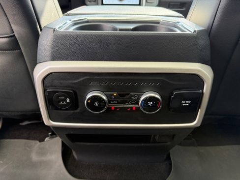 Used 2022 Ford Expedition Max Limited image 38