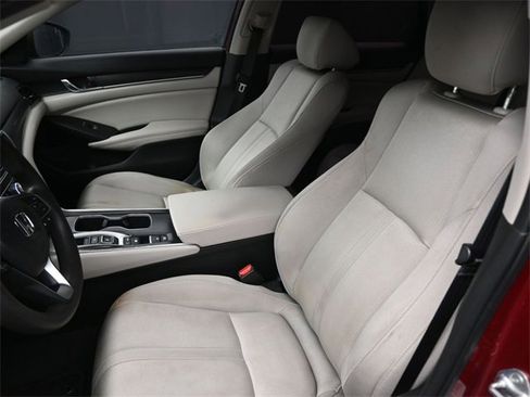 Used 2021 Honda Accord EX image 33