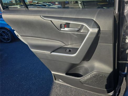 Used 2023 Toyota RAV4 XLE Premium image 10