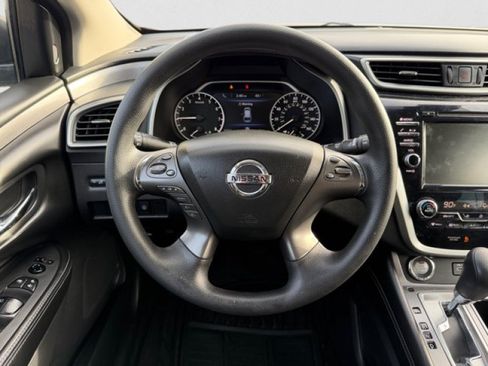 Used 2021 Nissan Murano S AWD/4WD image 13