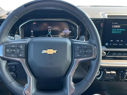 Used 2024 Chevrolet Silverado 1500 High Country AWD/4WD image 16