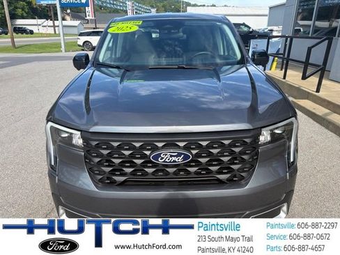 Used 2025 Ford Maverick Lariat w/ 4K Tow Package AWD/4WD image 9