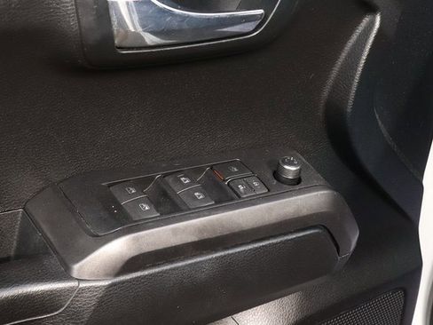 Used 2016 Toyota Tacoma TRD Off-Road image 11