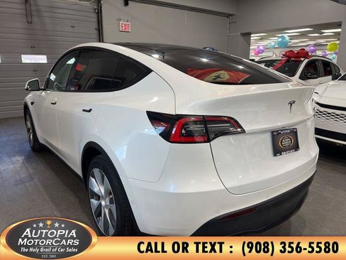 Used 2021 Tesla Model Y Long Range AWD/4WD image 3