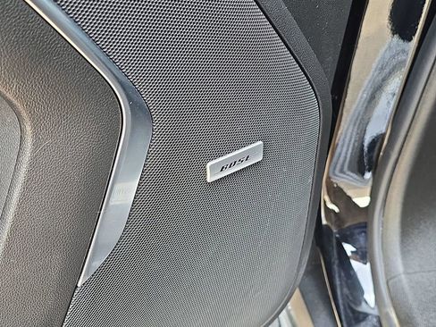 Used 2022 Chevrolet Tahoe High Country image 37