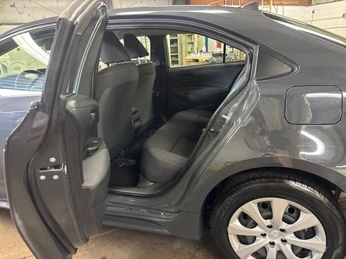 Used 2023 Toyota Corolla LE FWD image 7