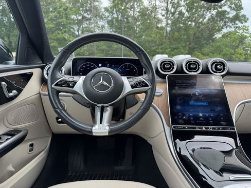 Used 2023 Mercedes-Benz C 300 4MATIC Sedan image 18