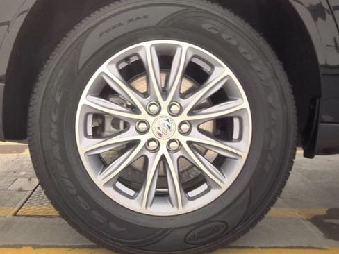 Used 2023 Buick Enclave Essence AWD/4WD image 24
