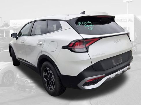 Used 2024 Kia Sportage LX FWD image 7
