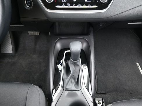 Used 2025 Toyota Corolla LE w/ Convenience Package image 7