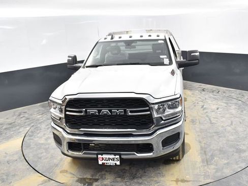 New 2024 RAM 2500 Tradesman w/ Chrome Appearance Group image 29