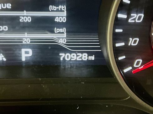 Used 2021 Kia Stinger GT2 RWD image 12