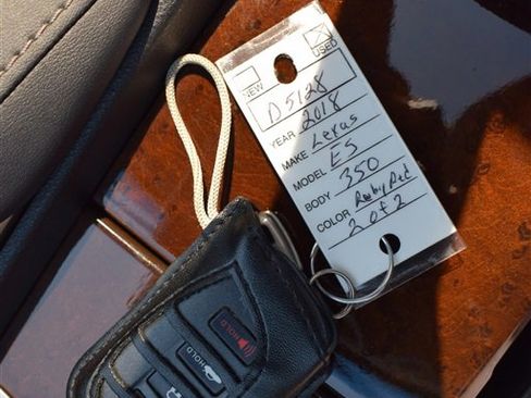 Used 2018 Lexus ES 350 image 42