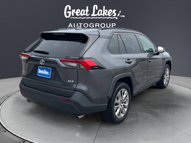 Used 2023 Toyota RAV4 XLE Premium FWD image 5