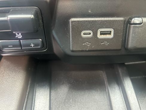 Used 2023 GMC Sierra 3500 Denali w/ Denali Ultimate Package AWD/4WD image 41