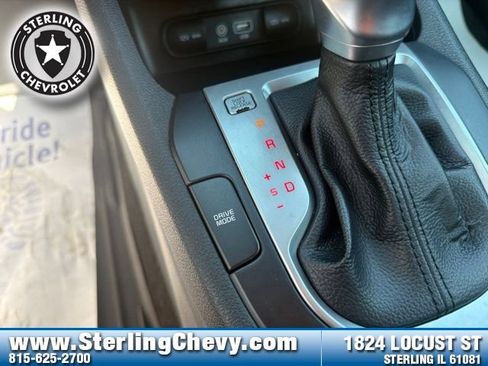 Used 2020 Kia Forte LXS FWD image 25