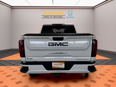 Used 2024 GMC Sierra 2500 Denali Ultimate w/ Max Trailering Package AWD/4WD image 4