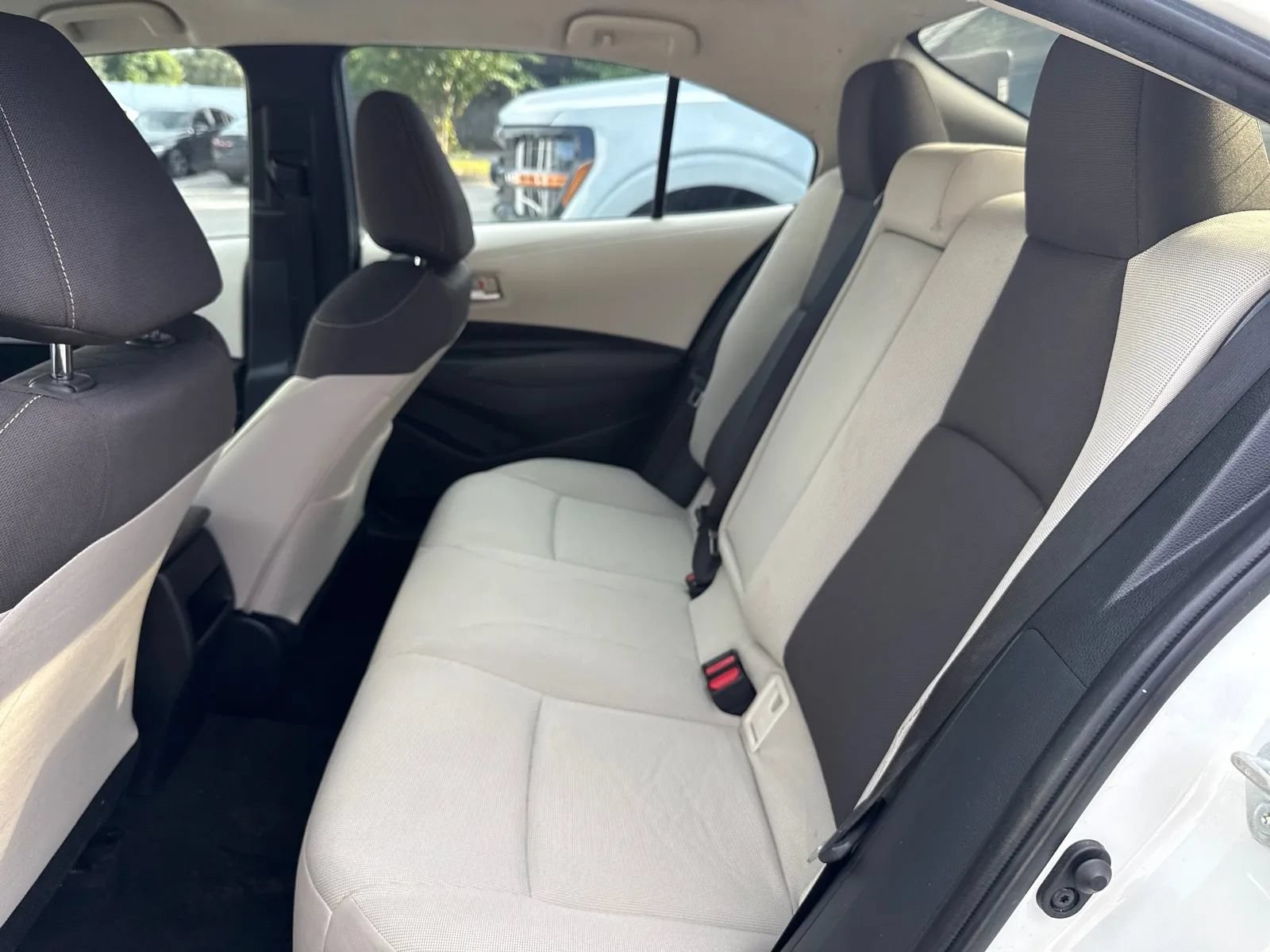 Used 2021 Toyota Corolla LE FWD image 13