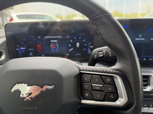 Used 2025 Ford Mustang Premium RWD image 24