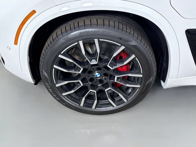 Used 2026 BMW X5 xDrive50e w/ M Sport Package AWD/4WD image 33