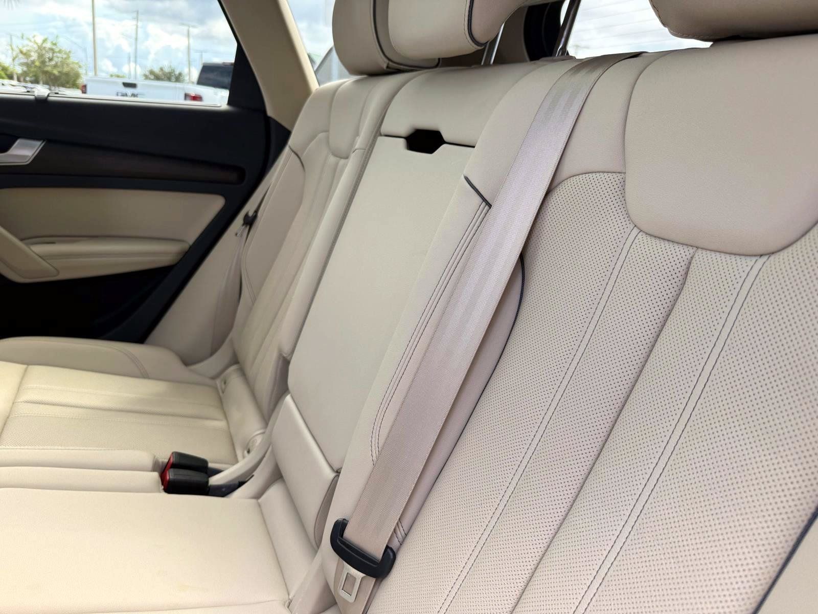 Used 2021 Audi Q5 Prestige AWD/4WD image 13