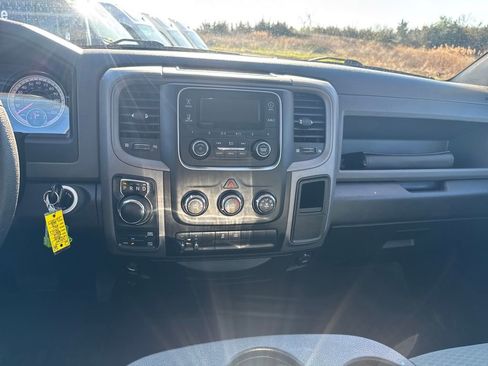 Used 2018 RAM 1500 Tradesman w/ Power & Remote Entry Group AWD/4WD image 17