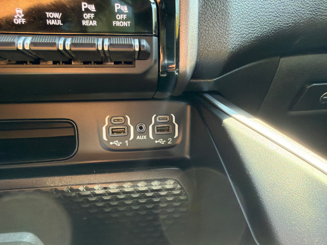 Used 2023 RAM 1500 Big Horn AWD/4WD image 35