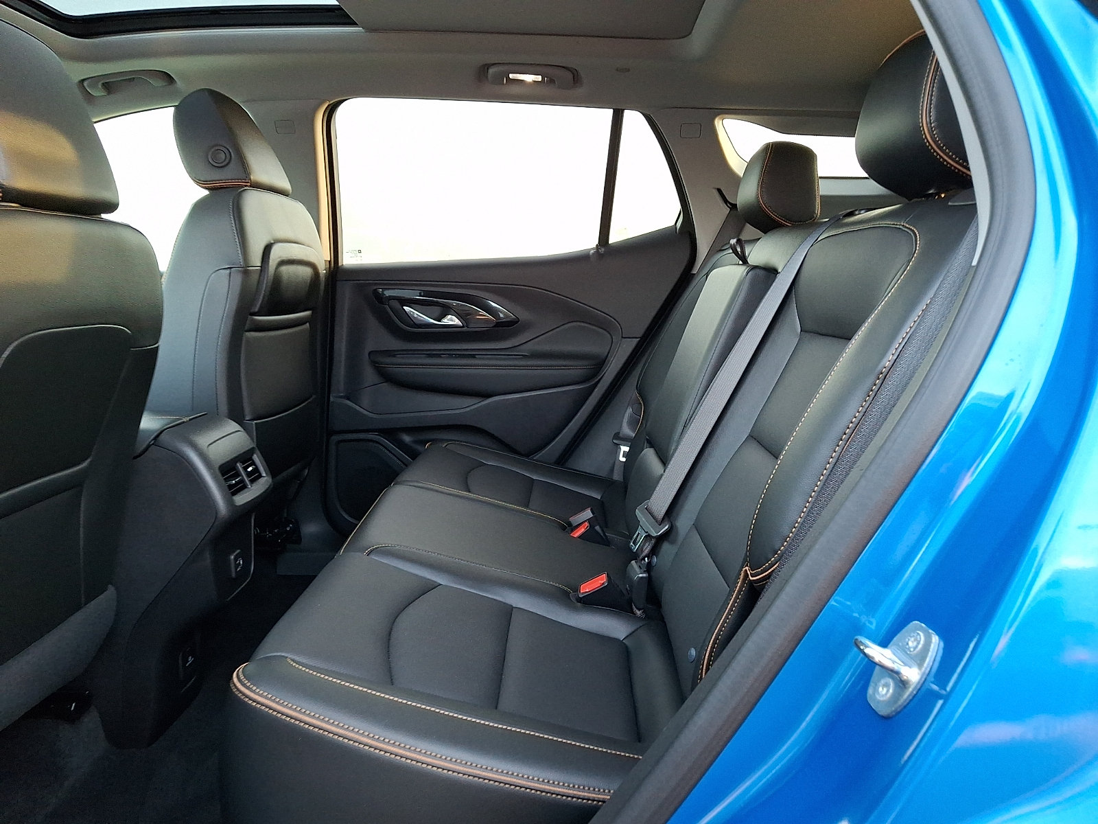 Used 2024 GMC Terrain AT4 w/ Infotainment Package II AWD/4WD image 10