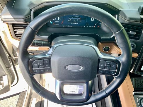 Used 2023 Ford Expedition Platinum AWD/4WD image 22