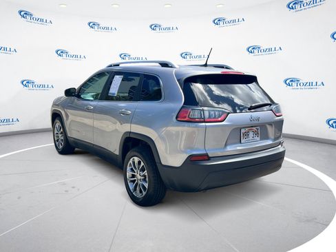 Used 2019 Jeep Cherokee Latitude Plus image 3