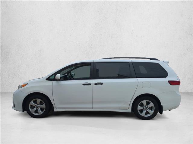 Used 2019 Toyota Sienna L FWD image 5