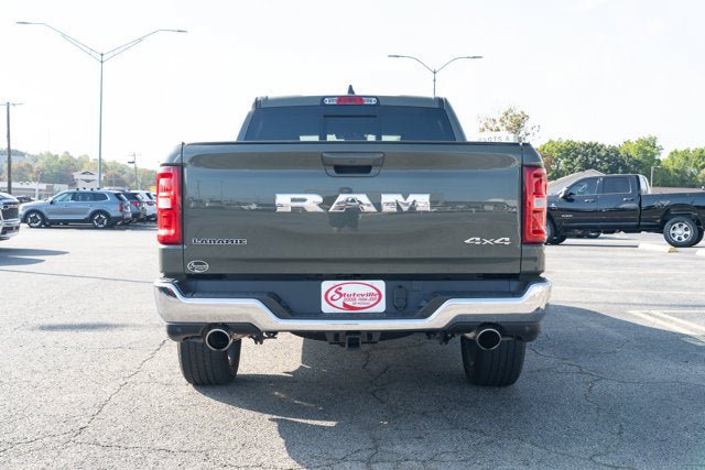 Used 2026 RAM 1500 Laramie AWD/4WD image 4