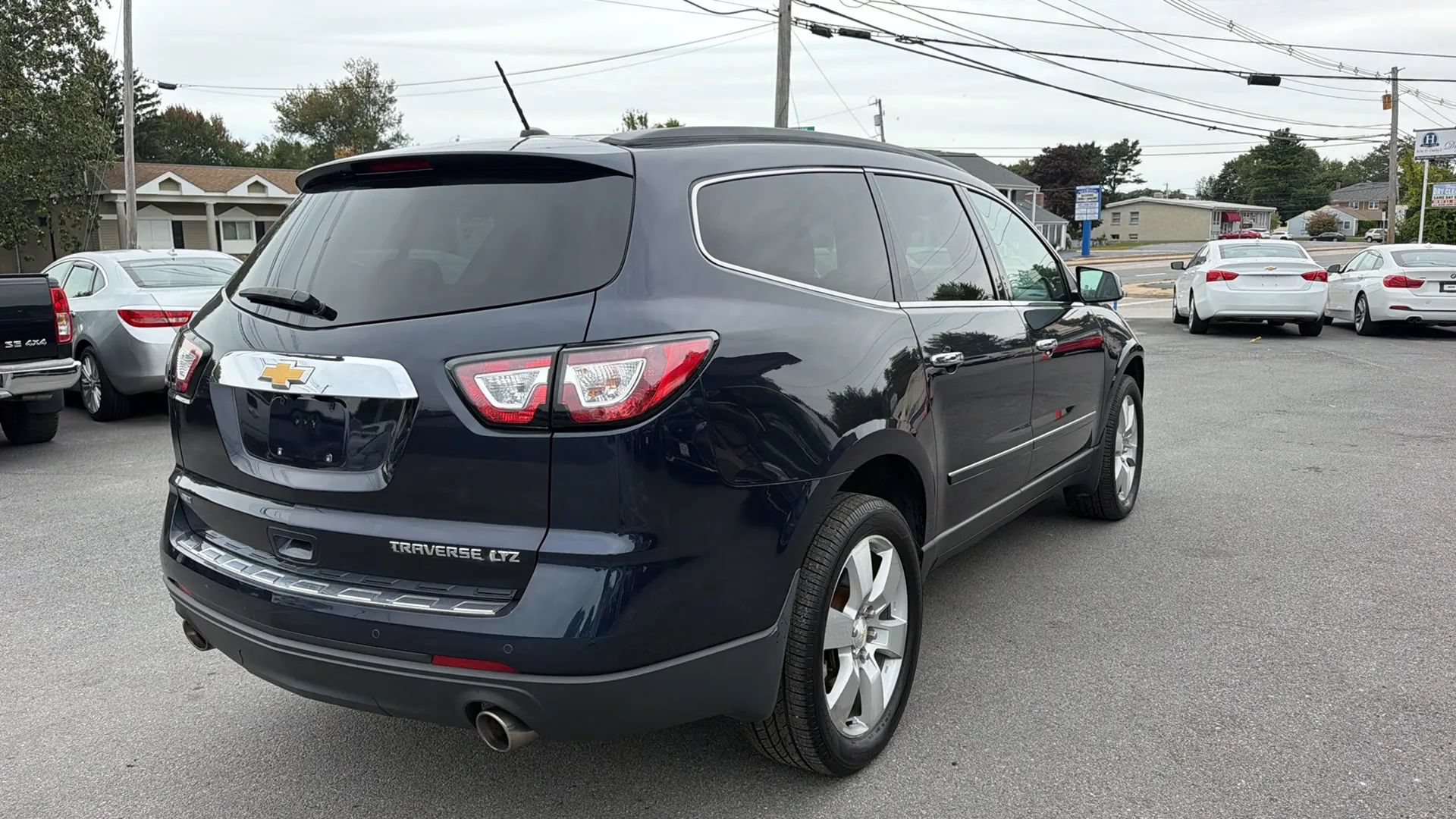 Used 2015 Chevrolet Traverse LTZ AWD/4WD image 7