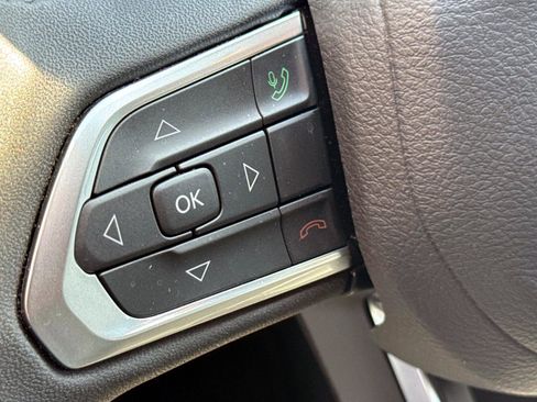 Used 2025 Jeep Compass Limited AWD/4WD image 12