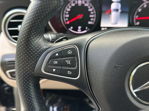 Used 2018 Mercedes-Benz GLC 300 4MATIC image 20