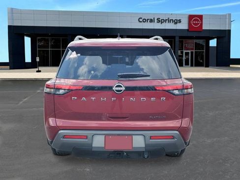 New 2026 Nissan Pathfinder Platinum FWD image 3