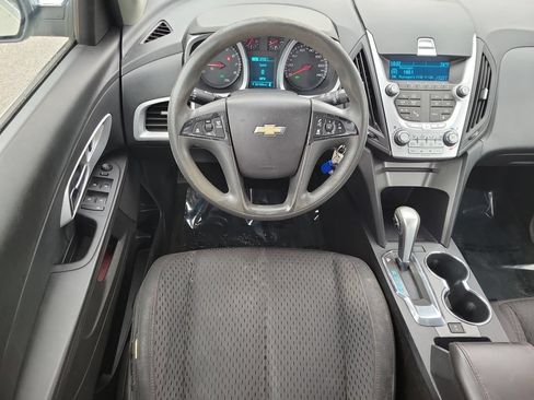 Used 2015 Chevrolet Equinox LS FWD image 11