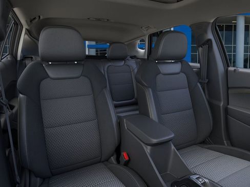 New 2026 Chevrolet Trax LT w/ Sunroof Package FWD image 16