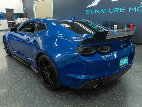 Used 2019 Chevrolet Camaro LT w/ RS Package RWD image 8