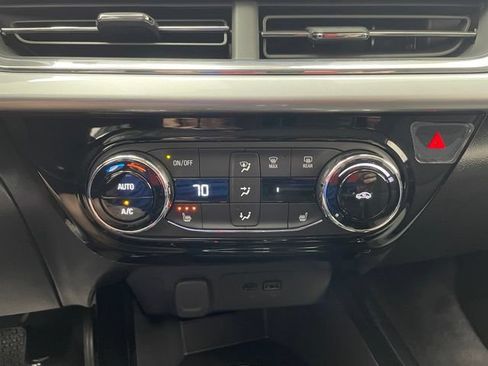 New 2026 Chevrolet Trax LT w/ Driver Confidence Package FWD image 5