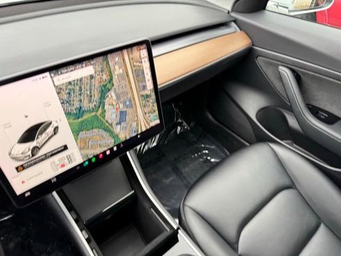 Used 2020 Tesla Model 3 Standard Range image 20