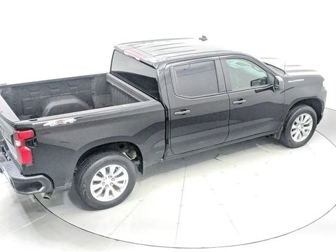Used 2019 Chevrolet Silverado 1500 Custom w/ Custom Value Package image 39