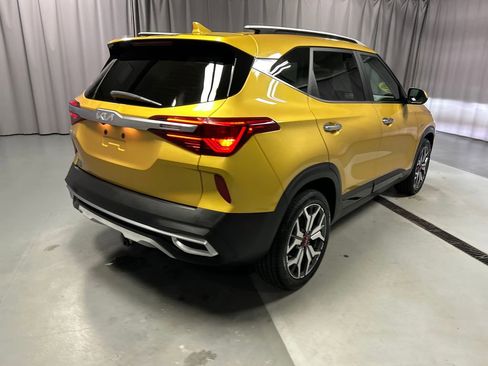 Used 2023 Kia Seltos SX w/ SX Sunroof Package image 7