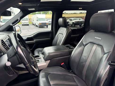 Used 2020 Ford F150 Platinum w/ Equipment Group 701A Luxury AWD/4WD image 13