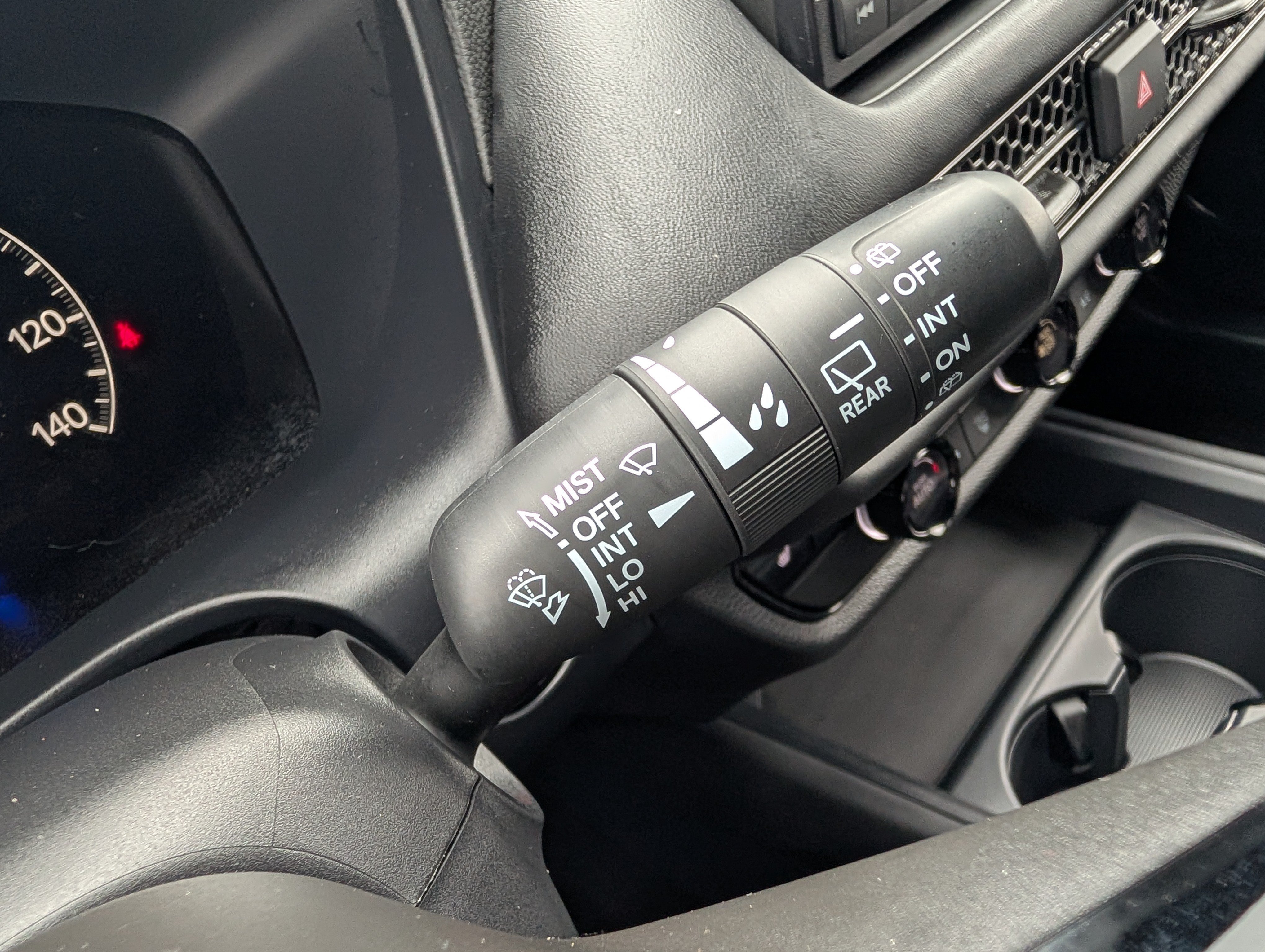 Used 2025 Honda HR-V Sport image 28