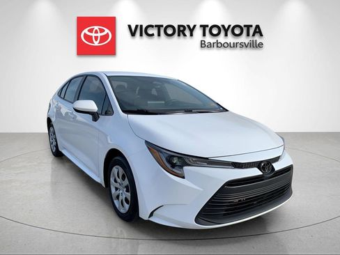 Used 2024 Toyota Corolla LE image 1