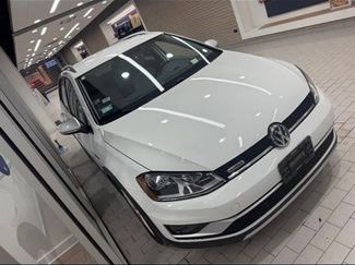 Used 2017 Volkswagen Golf Alltrack S video 2