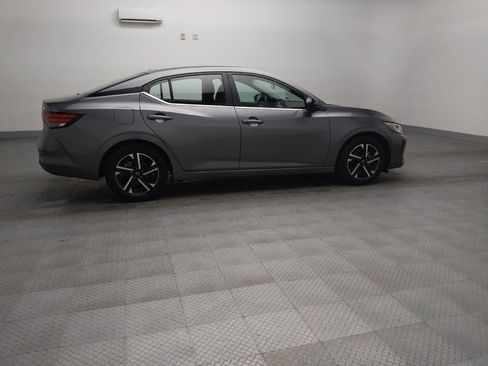 Used 2024 Nissan Sentra SV FWD image 10