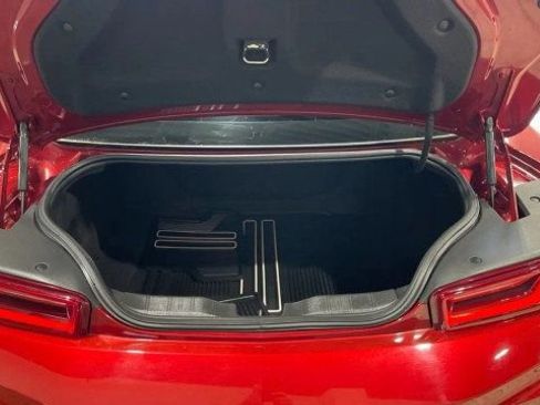 Used 2018 Chevrolet Camaro LT RWD image 19