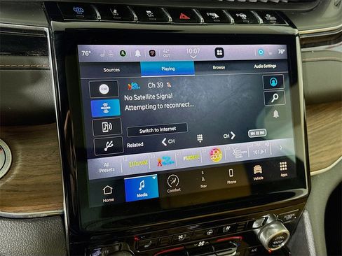 Used 2022 Jeep Grand Cherokee Summit w/ Advanced Protech Group IV image 8